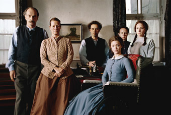 Әдемі жас қынап суреті